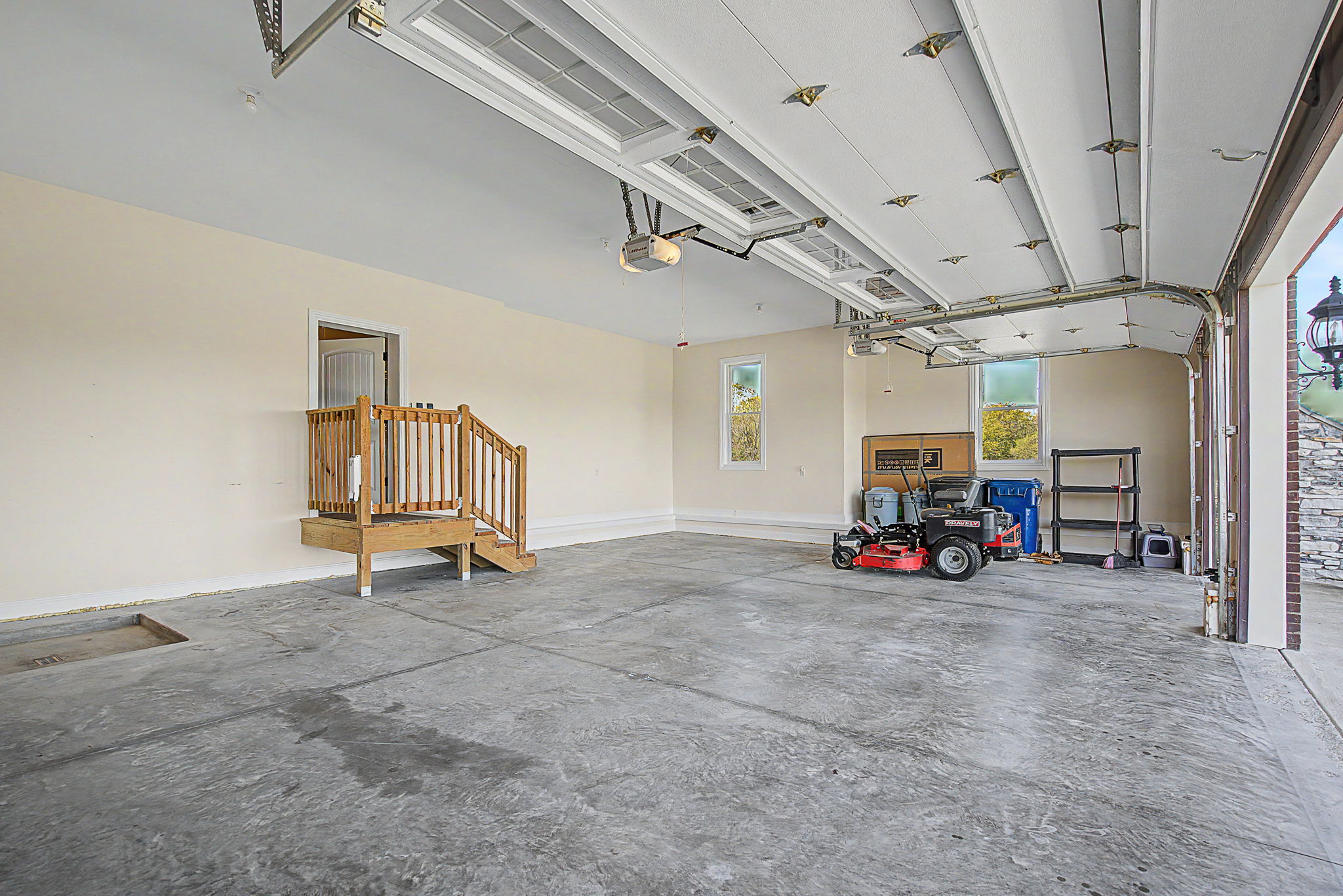  Photo 21