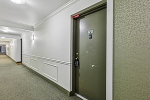 Rexford Ct Unit E-S1109-004.jpg