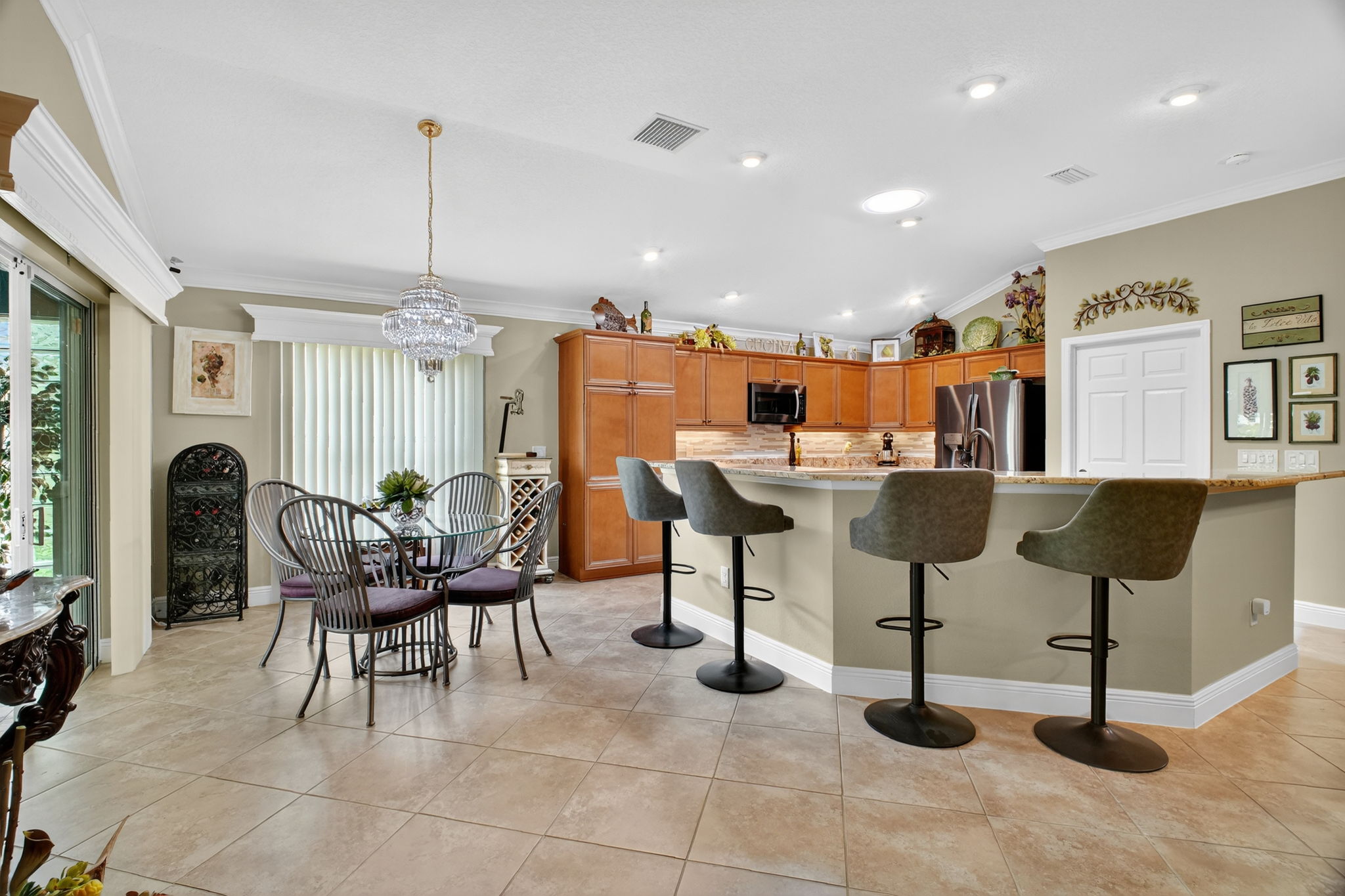 Kitchen and Dinette