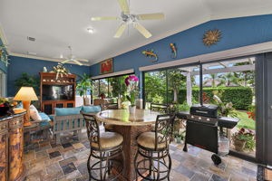 Under-Air Expansive Enclosed Lanai