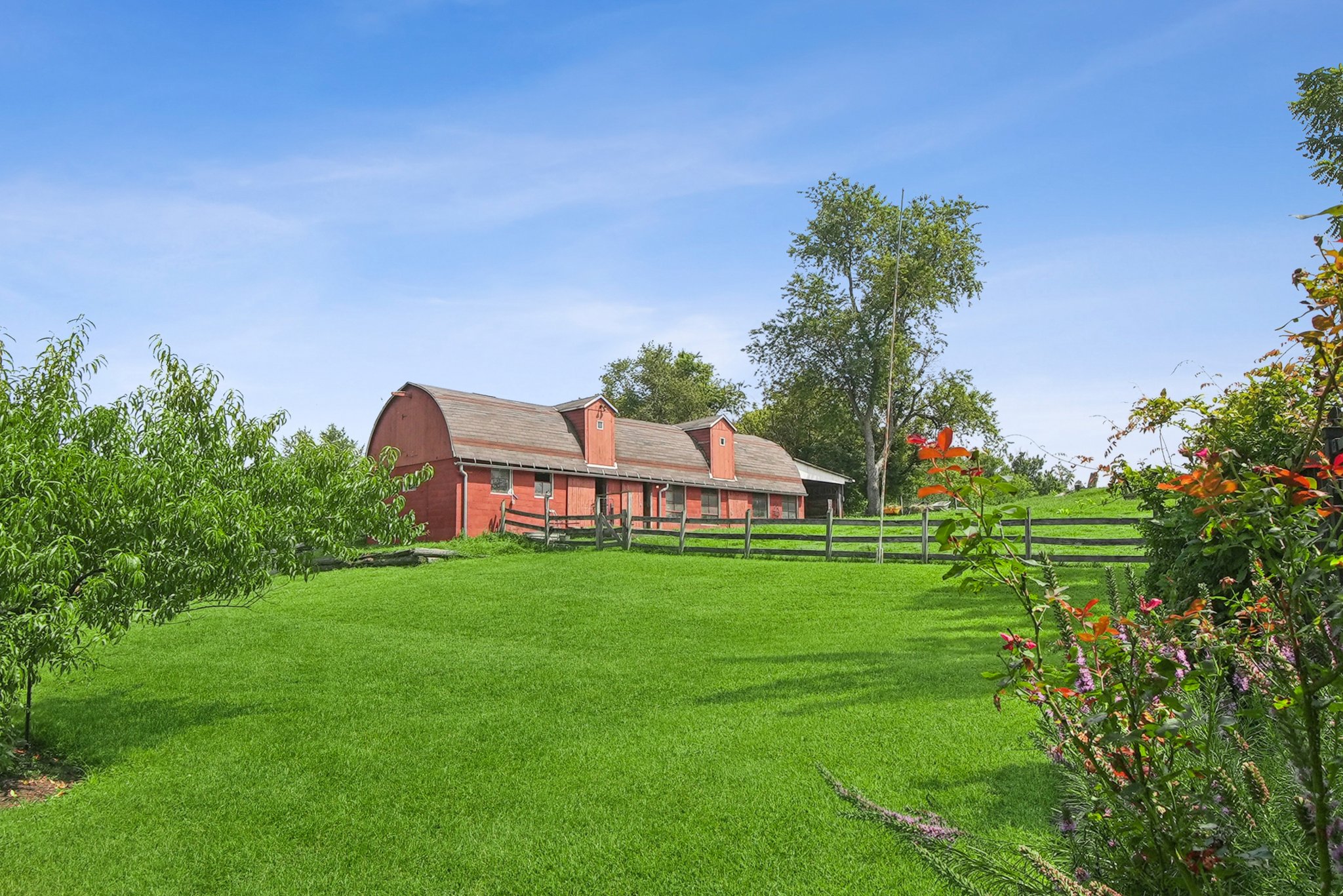 Livestock barn