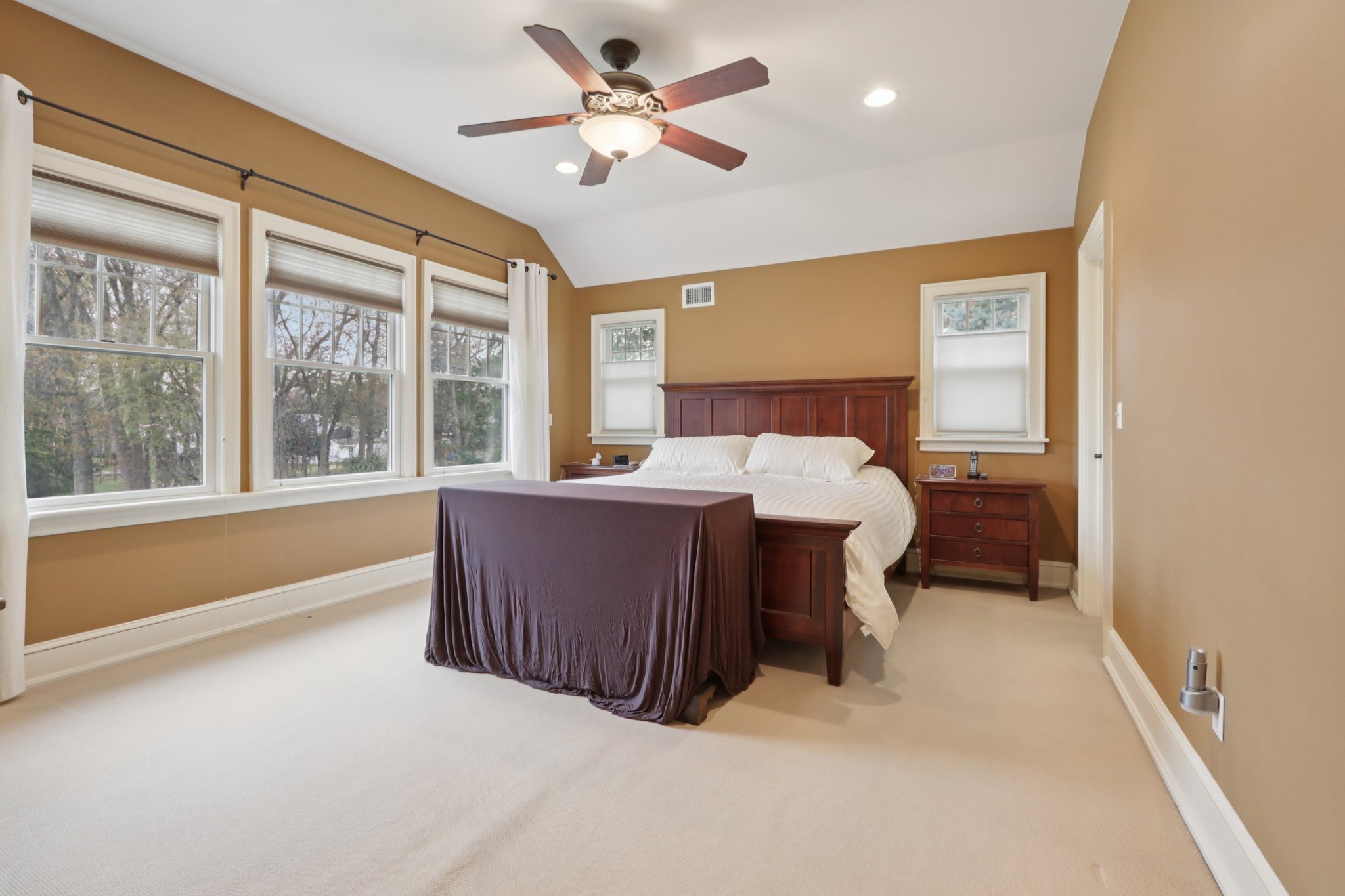 Ridgewood Rd-S1404-038.jpg