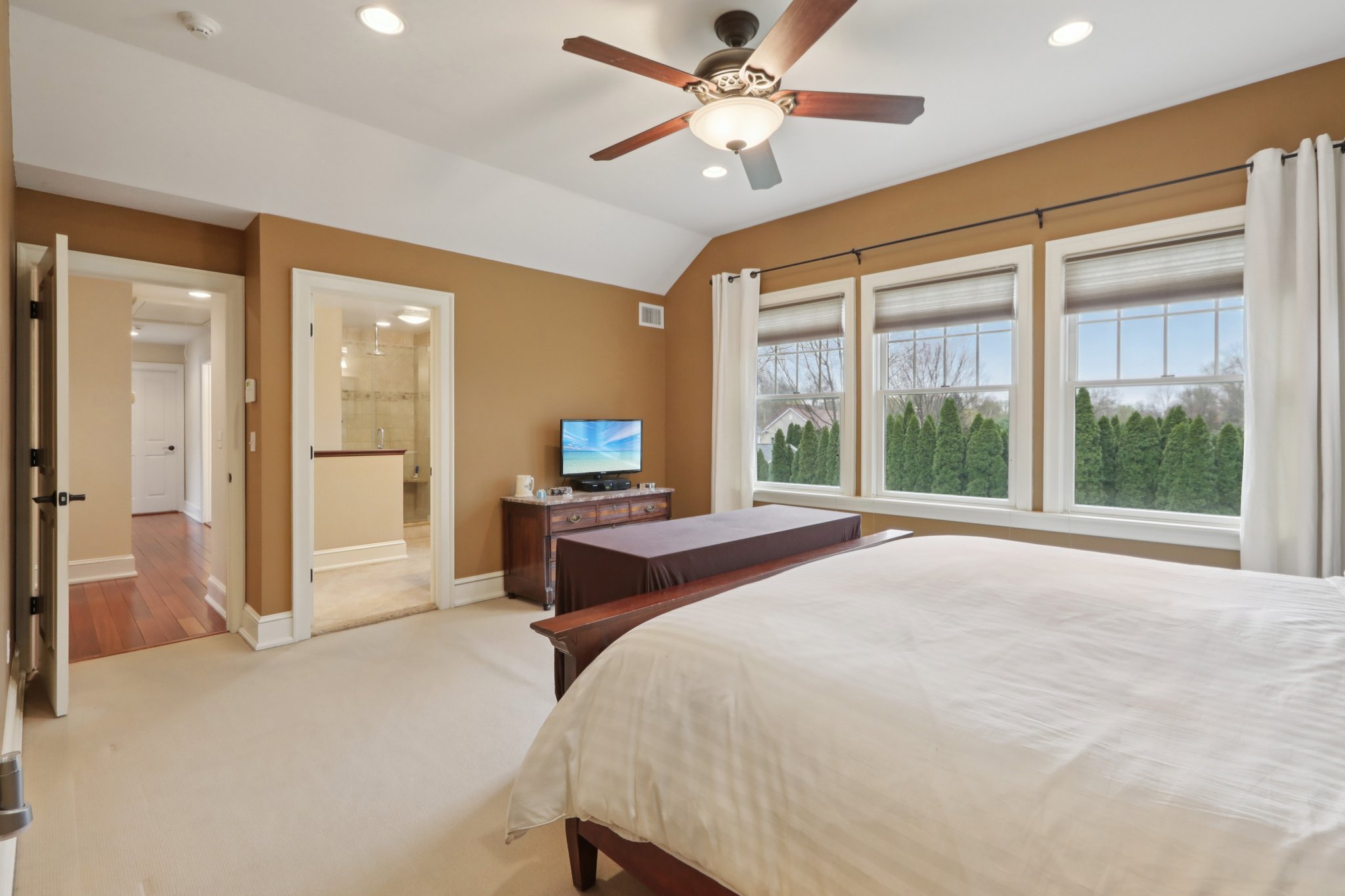 Ridgewood Rd-S1404-039.jpg