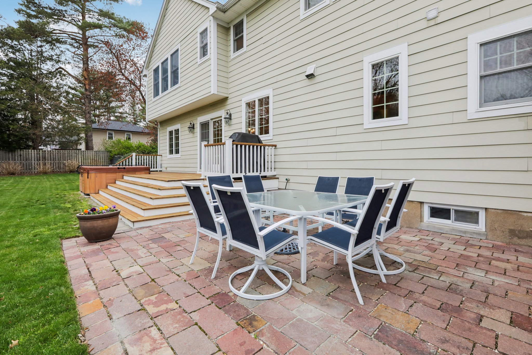 Ridgewood Rd-S1404-079.jpg