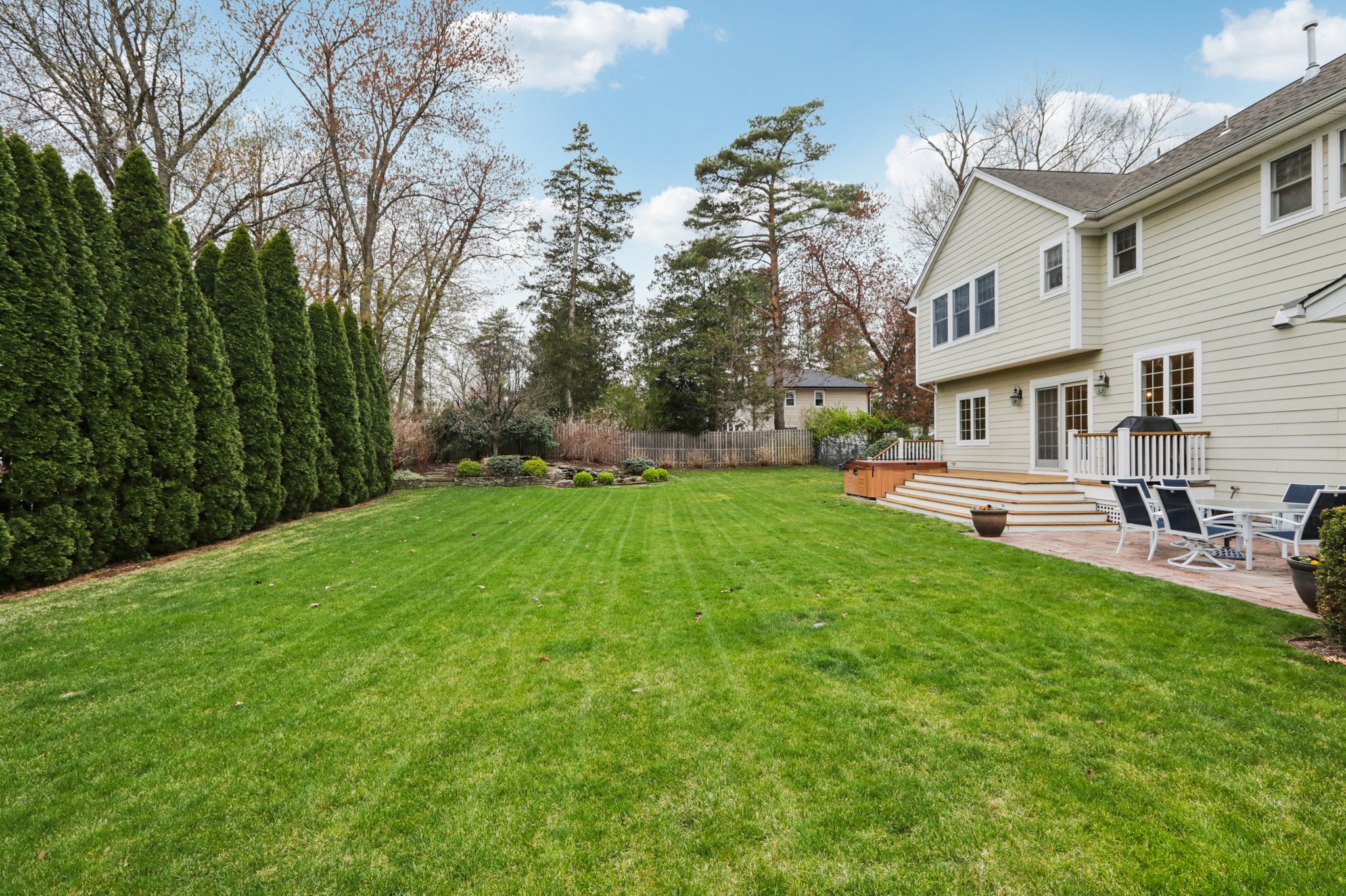 Ridgewood Rd-S1404-082.jpg