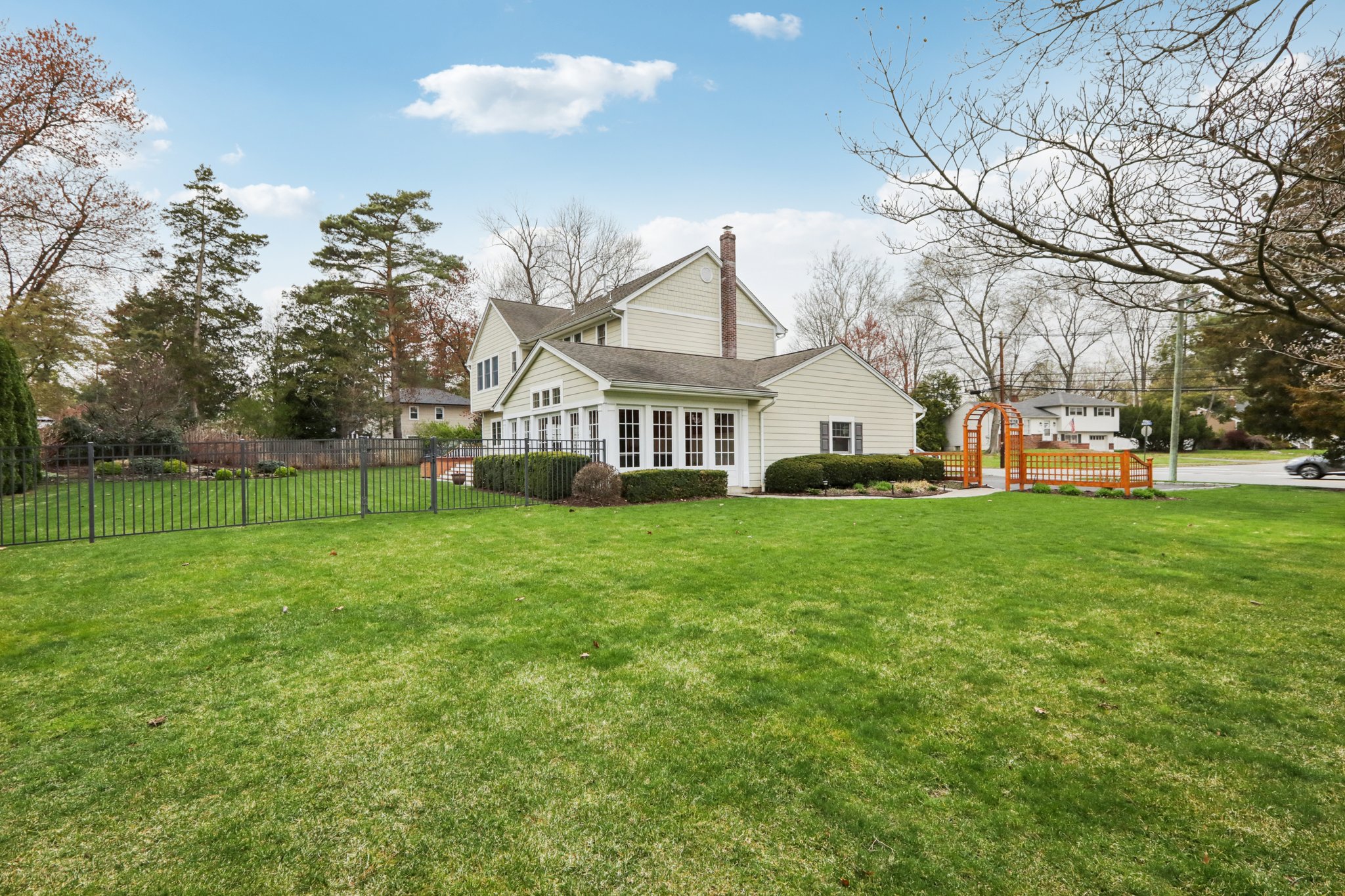 Ridgewood Rd-S1404-085.jpg