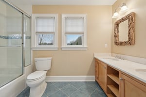 Ridgewood Rd-S1404-043.jpg