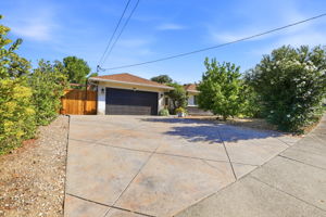 003_F8_577 Vili Way