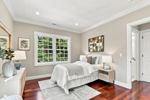 033_F8_5771 Ladner Dr
