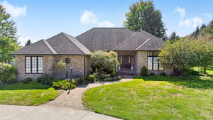  Photo 67