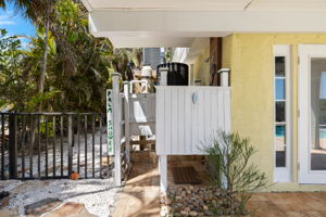 Outdoor Shower 1 of 2