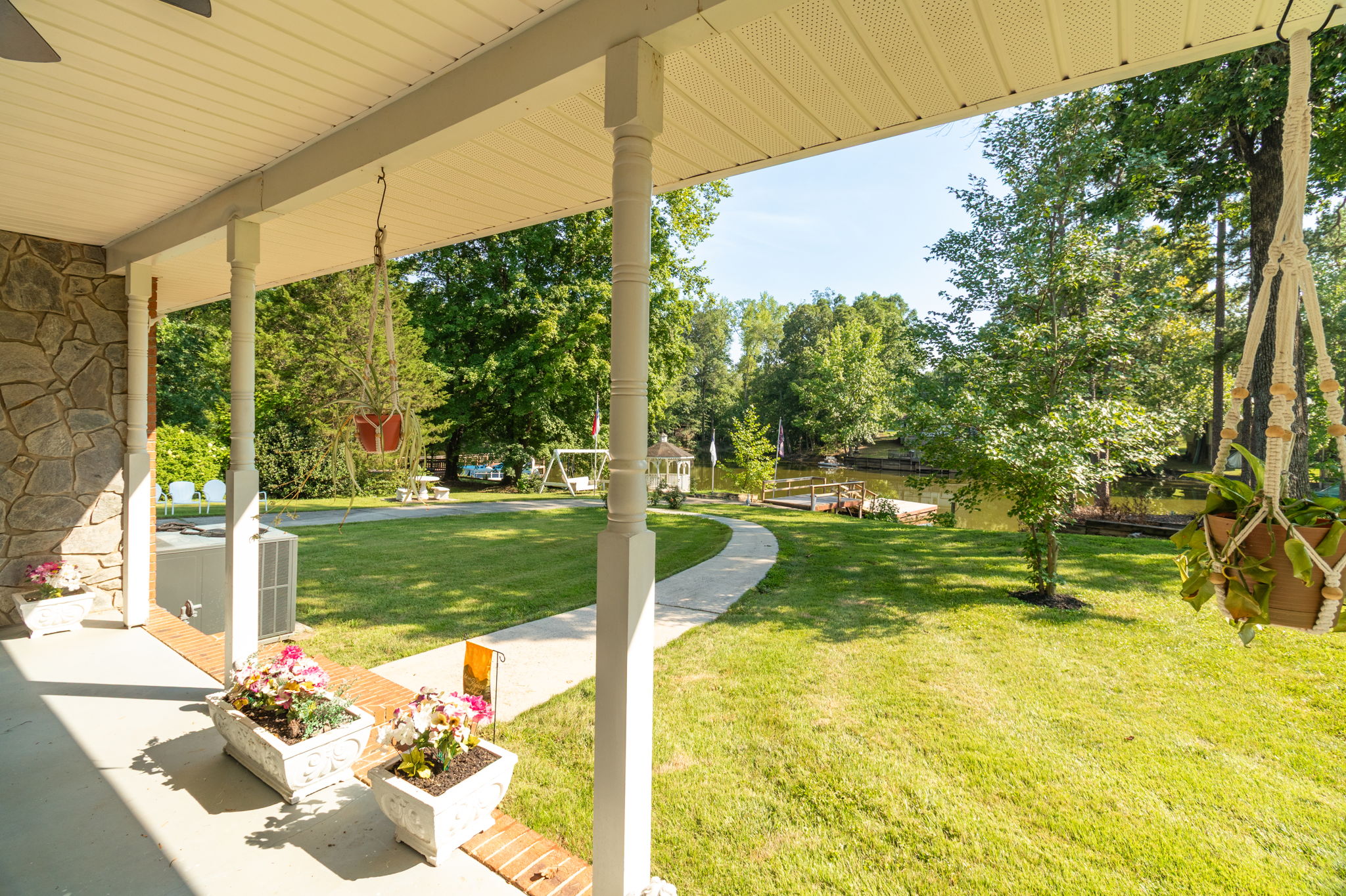 578 Riverview Rd-5