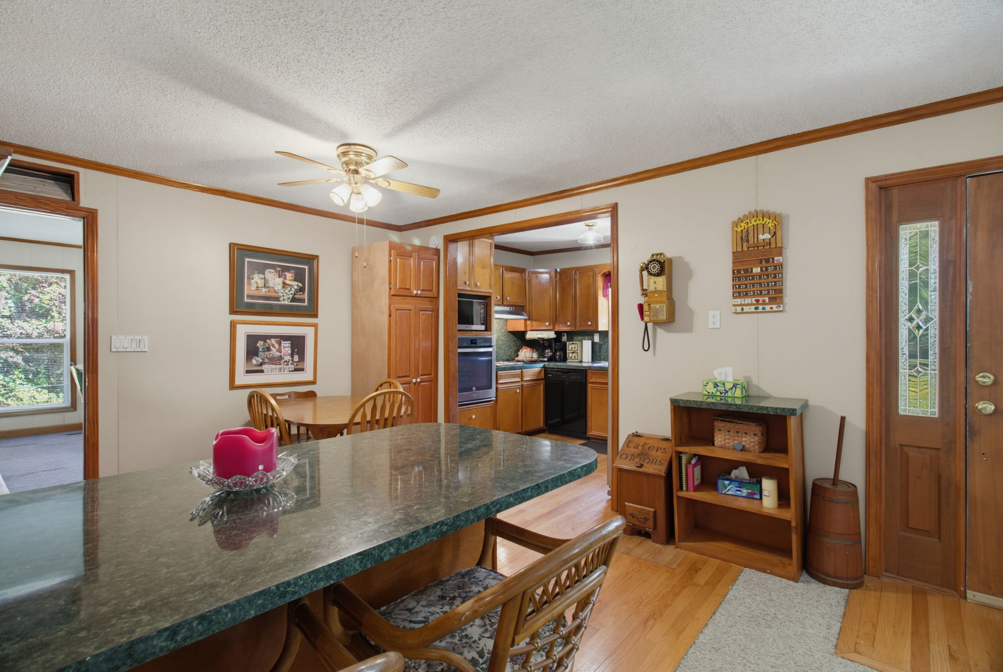 578 Riverview Rd-10