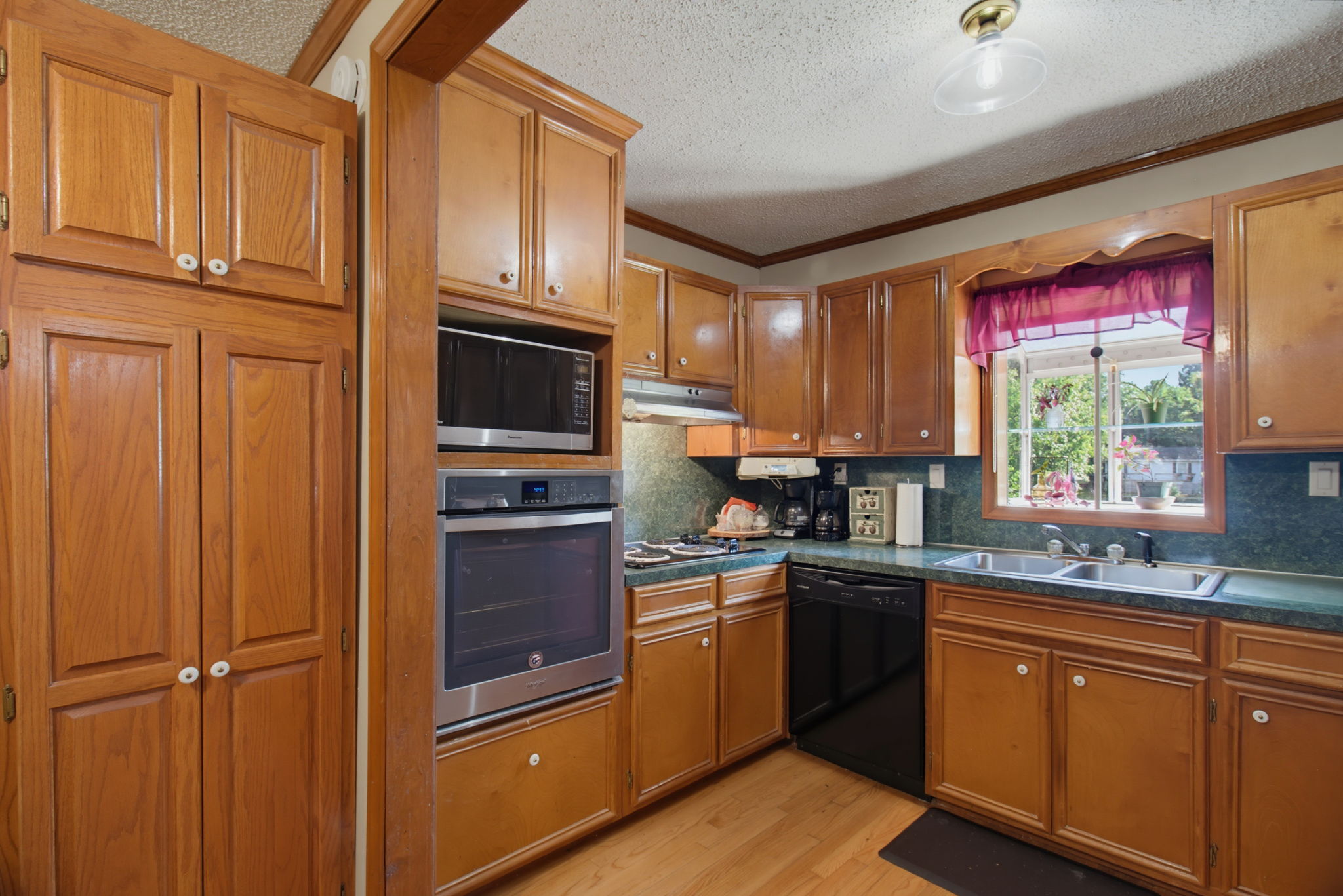 578 Riverview Rd-15