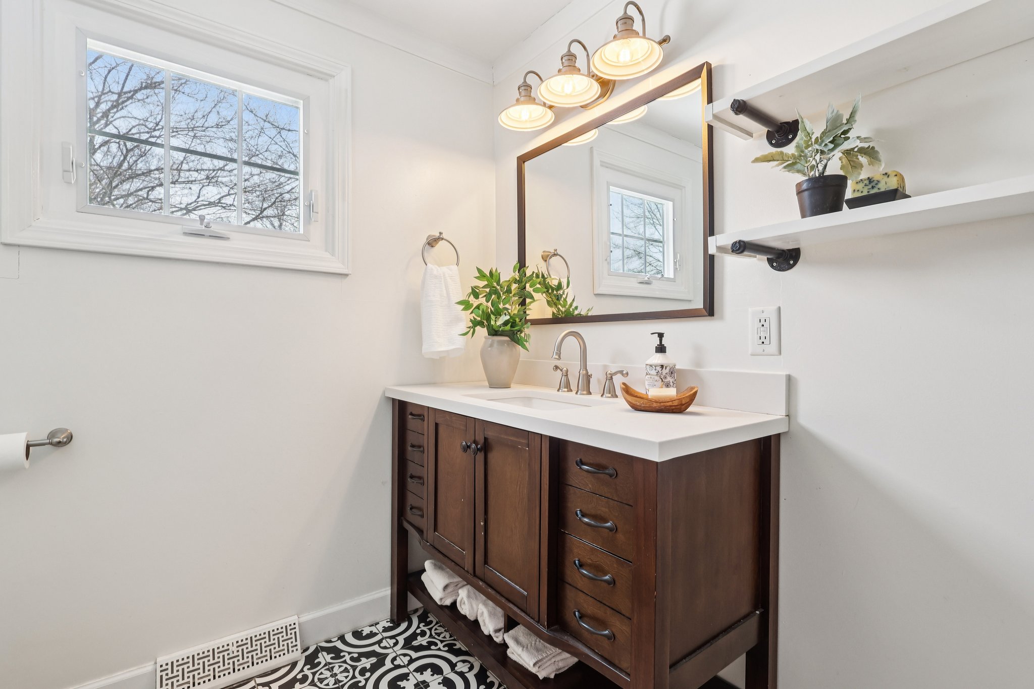 Wildbrook Dr-S1102-025.jpg