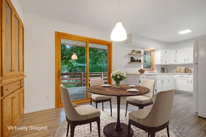 DSC05500 virtually staged.jpeg