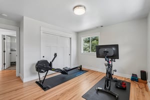 Stanley Dr-S2205-031.jpg