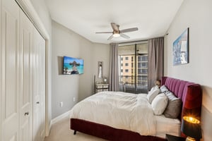 Cape Harbour Dr-S1401-015.jpg