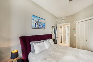 Cape Harbour Dr-S1401-016.jpg