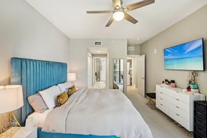 Cape Harbour Dr-S1401-019.jpg