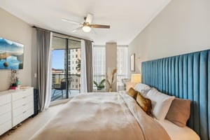 Cape Harbour Dr-S1401-020.jpg