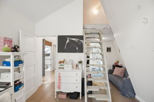  Photo 36