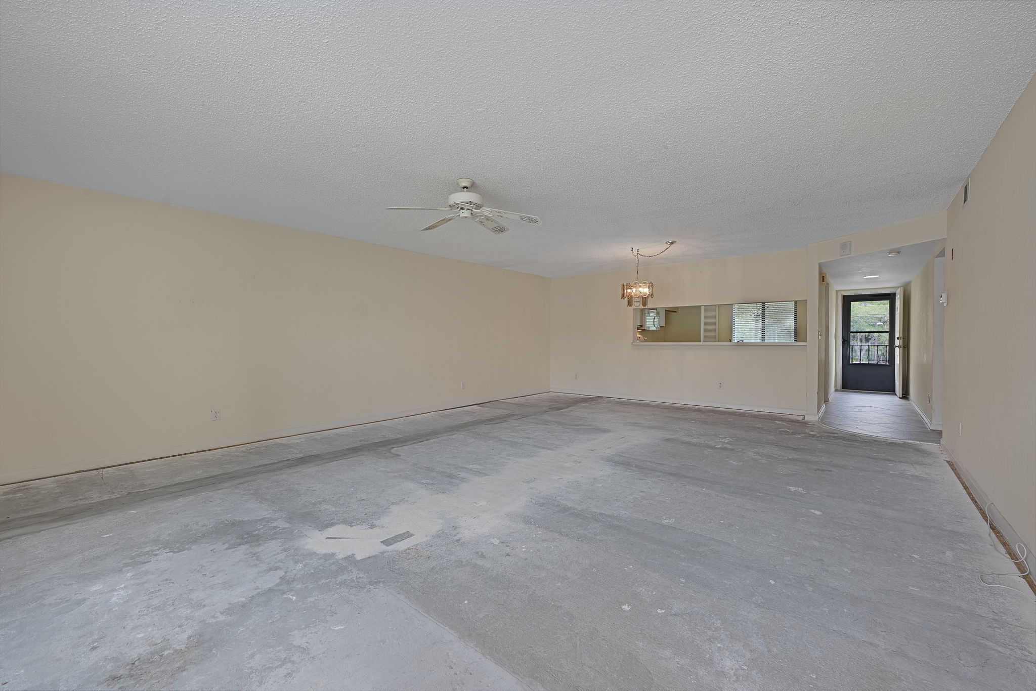 Living Room - Dining