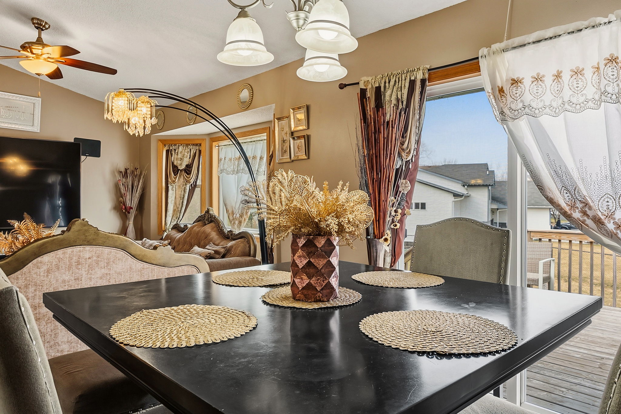  Photo 9