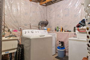  Photo 31