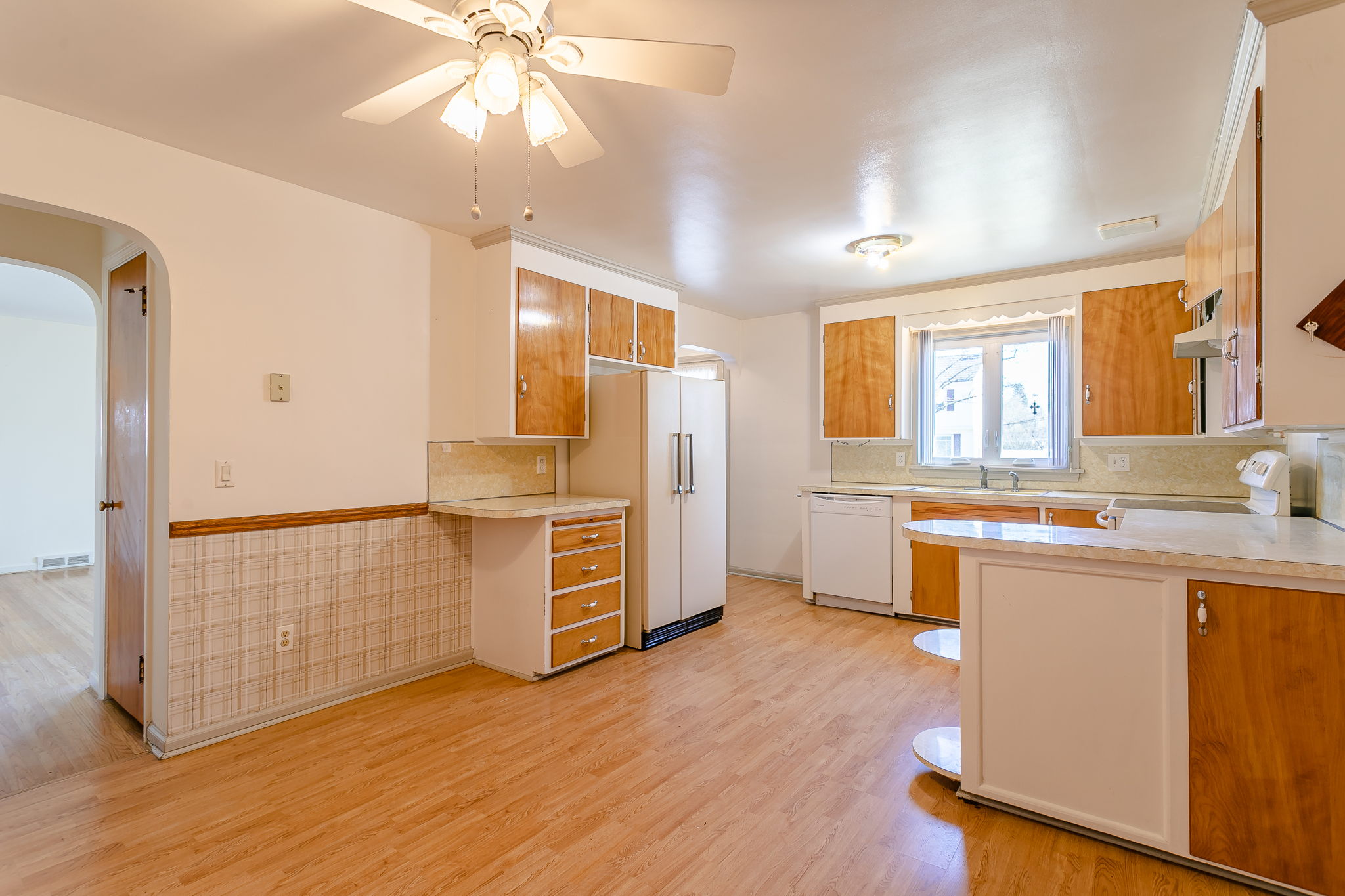 579 Barry Rd, Irondequoit, NY 14617, USA Photo 8