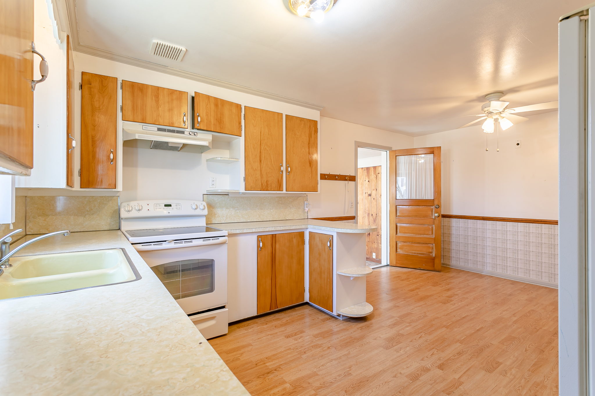 579 Barry Rd, Irondequoit, NY 14617, USA Photo 11