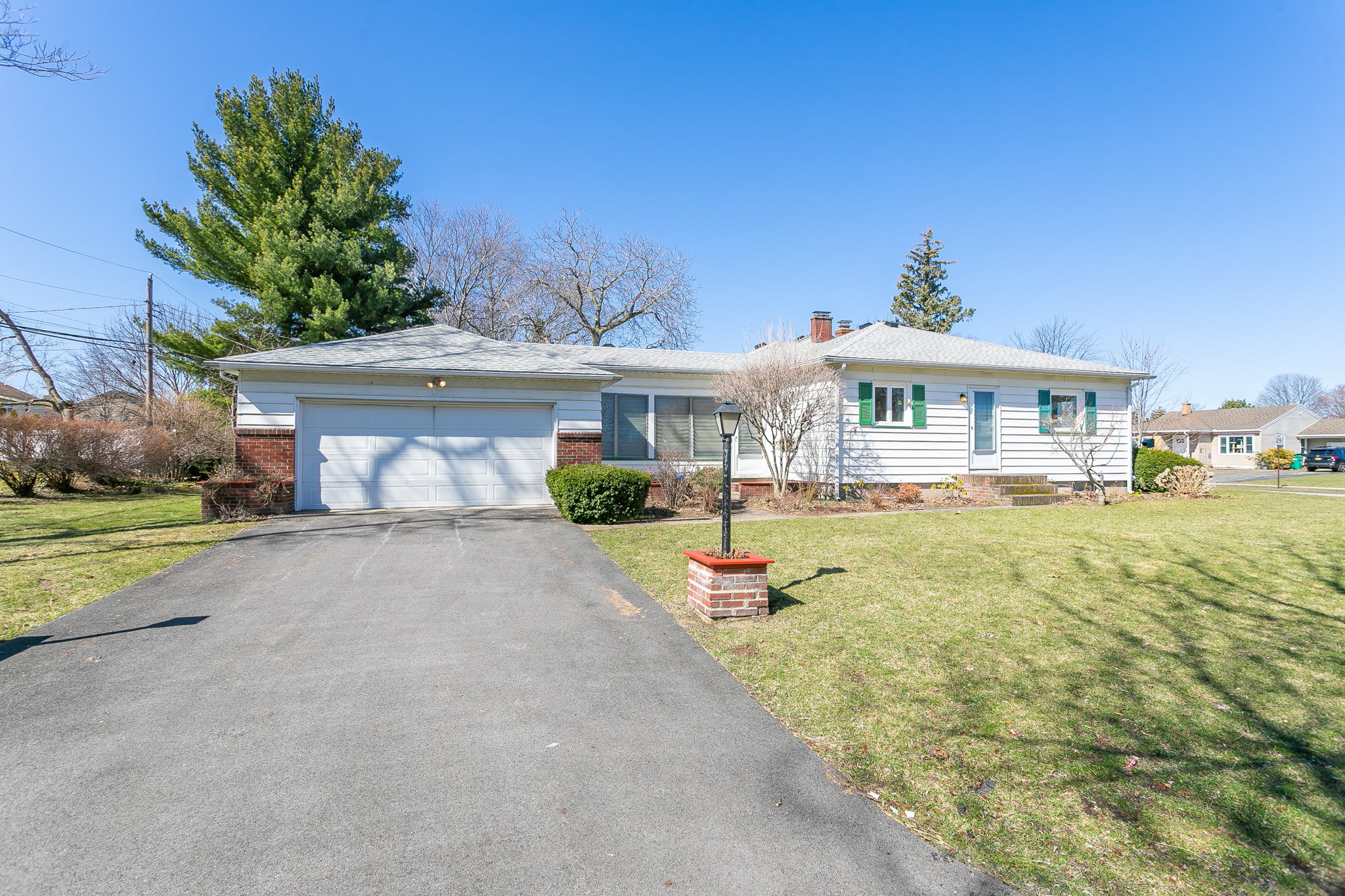 579 Barry Rd, Irondequoit, NY 14617, USA