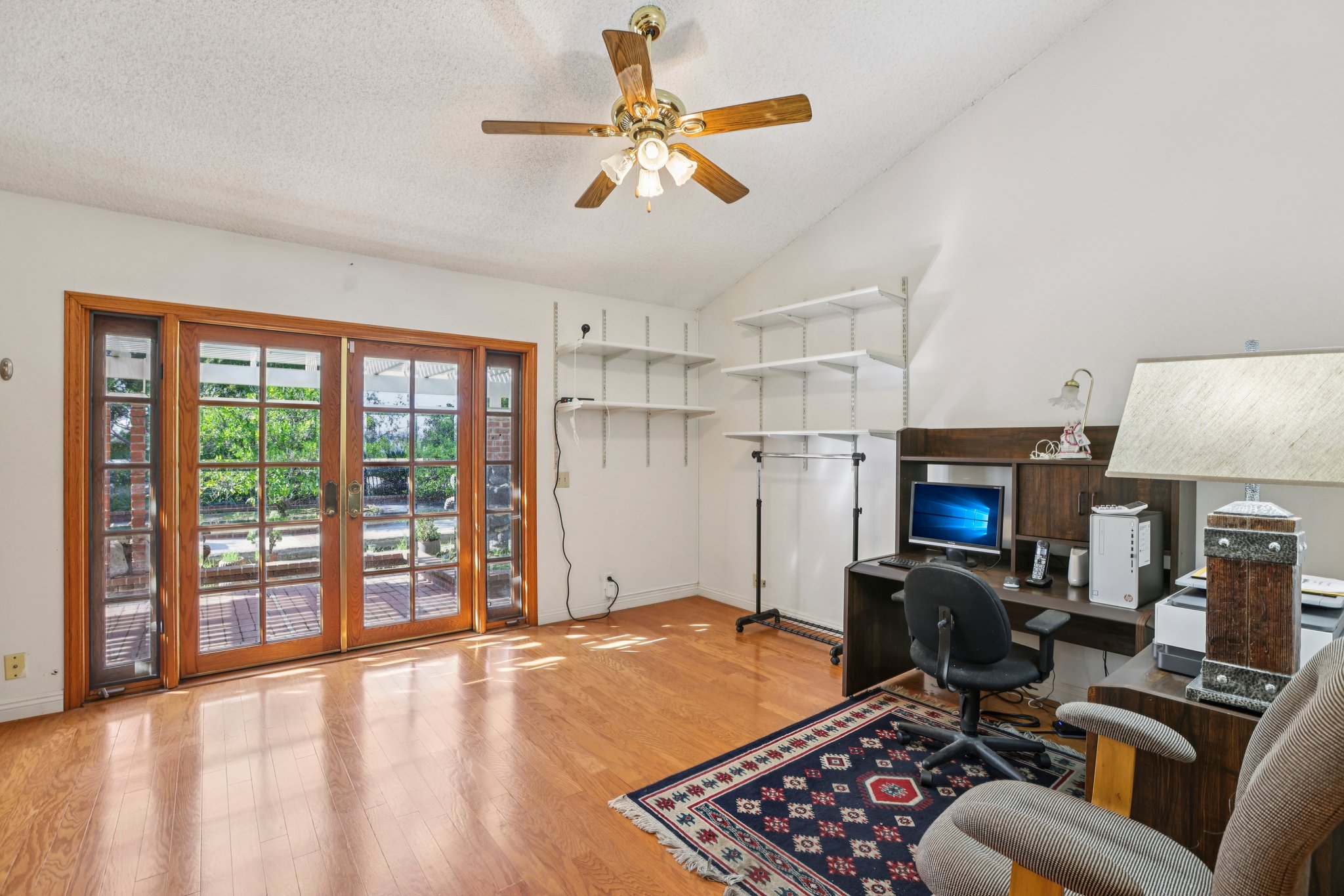 Golden Prados Dr-S2702-027.jpg