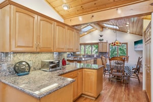 Golden Prados Dr-S2702-018.jpg