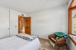 Golden Prados Dr-S2702-022.jpg