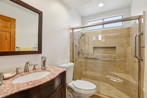 Golden Prados Dr-S2702-031.jpg