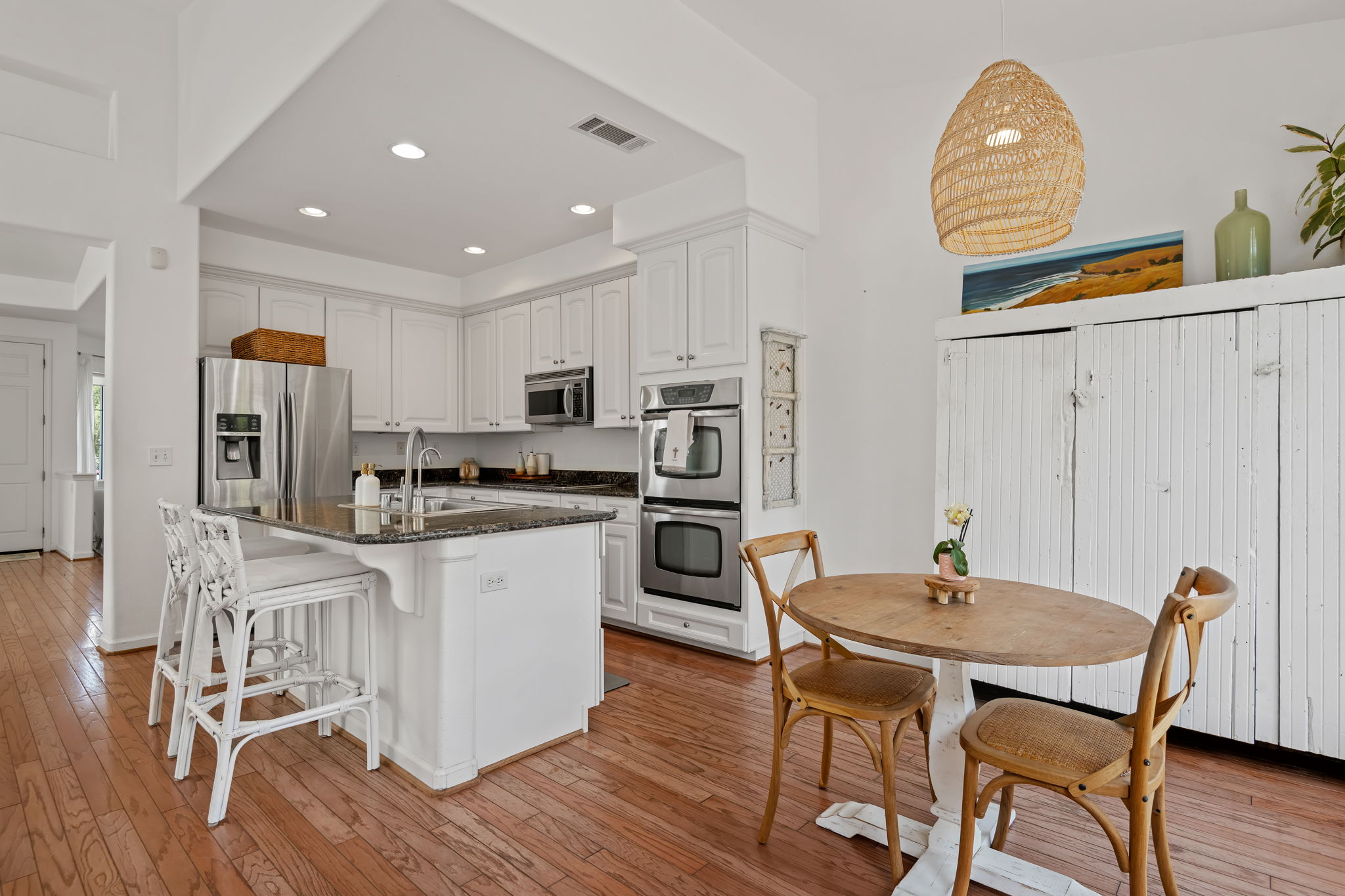 17-Kitchen
