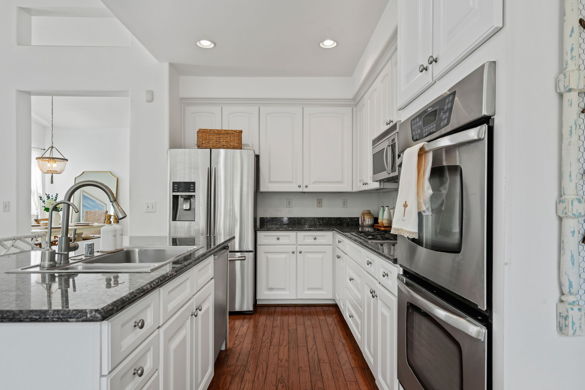 21-Kitchen