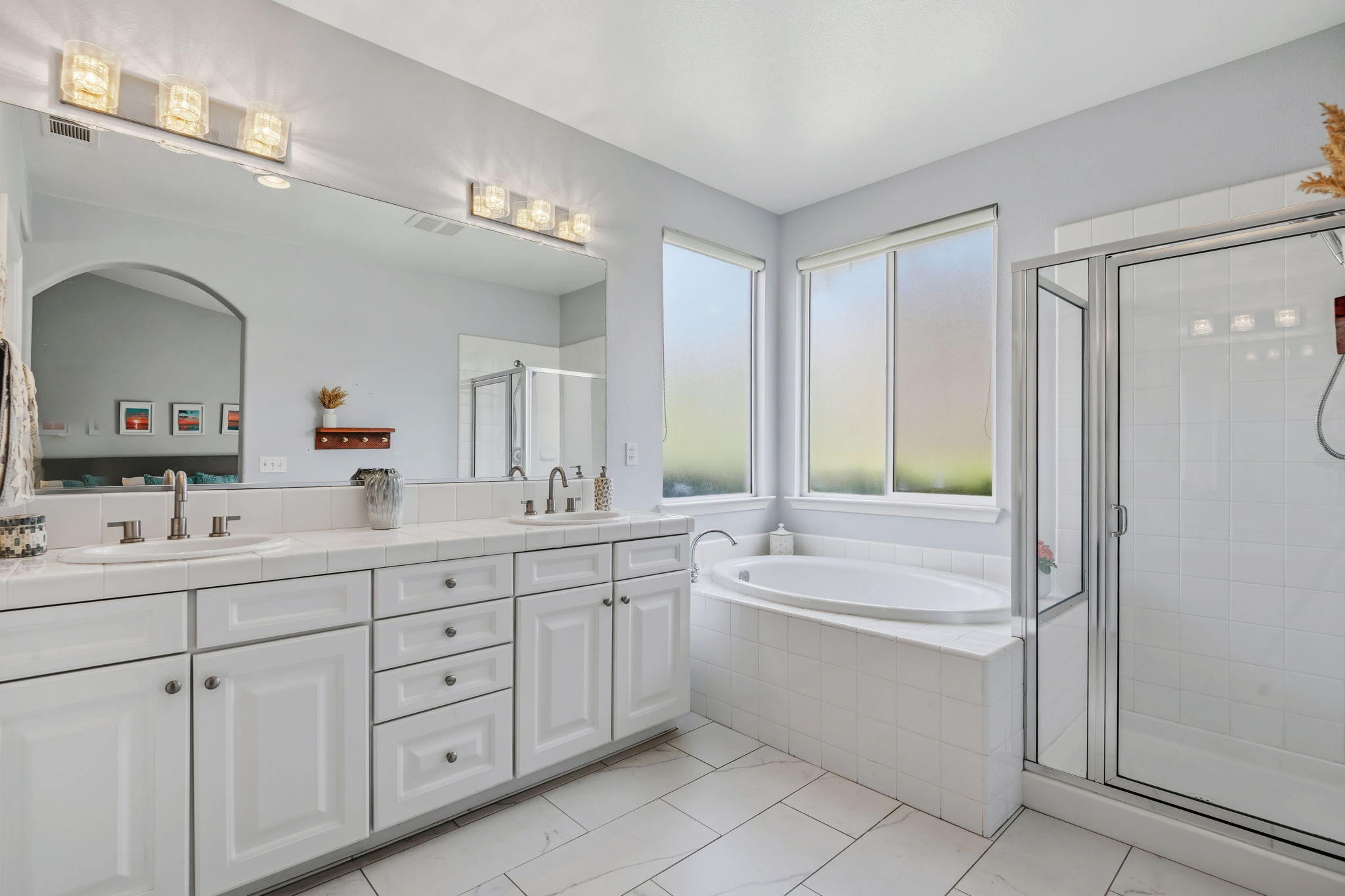 25-Primary Bathroom