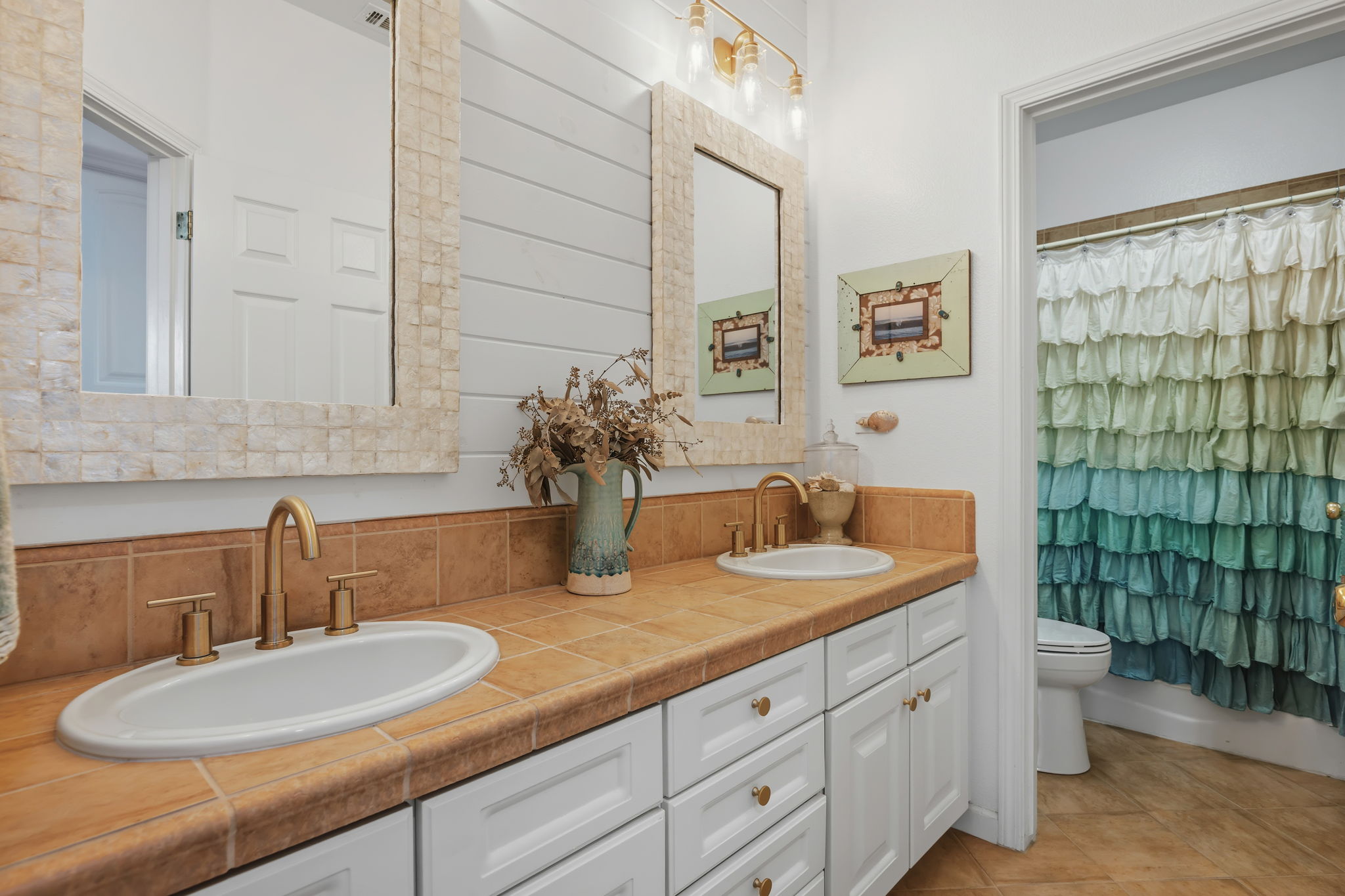 28-Bathroom 2