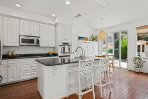 18-Kitchen