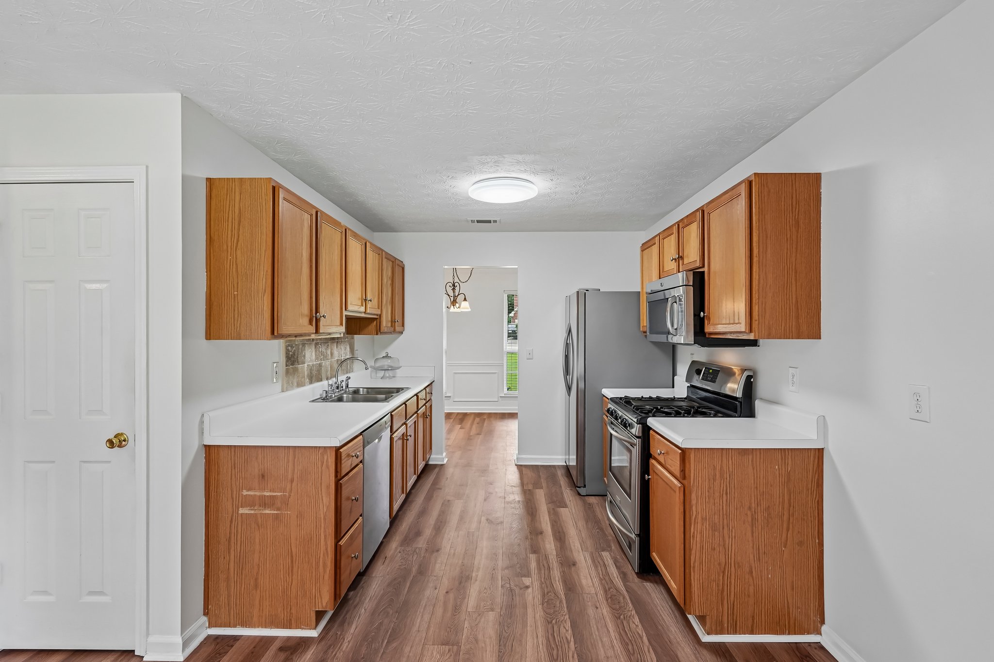 Woodstone Dr-S1607-018.jpg