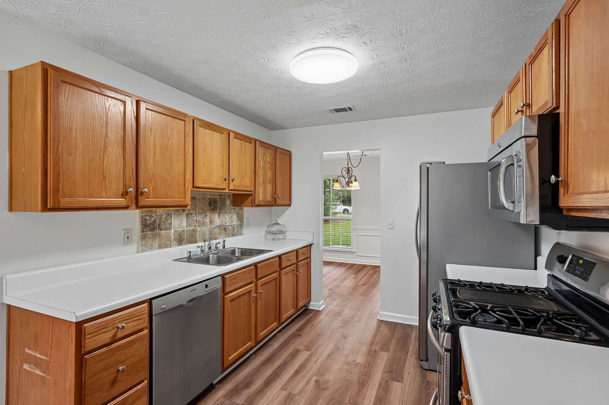 Woodstone Dr-S1607-020.jpg