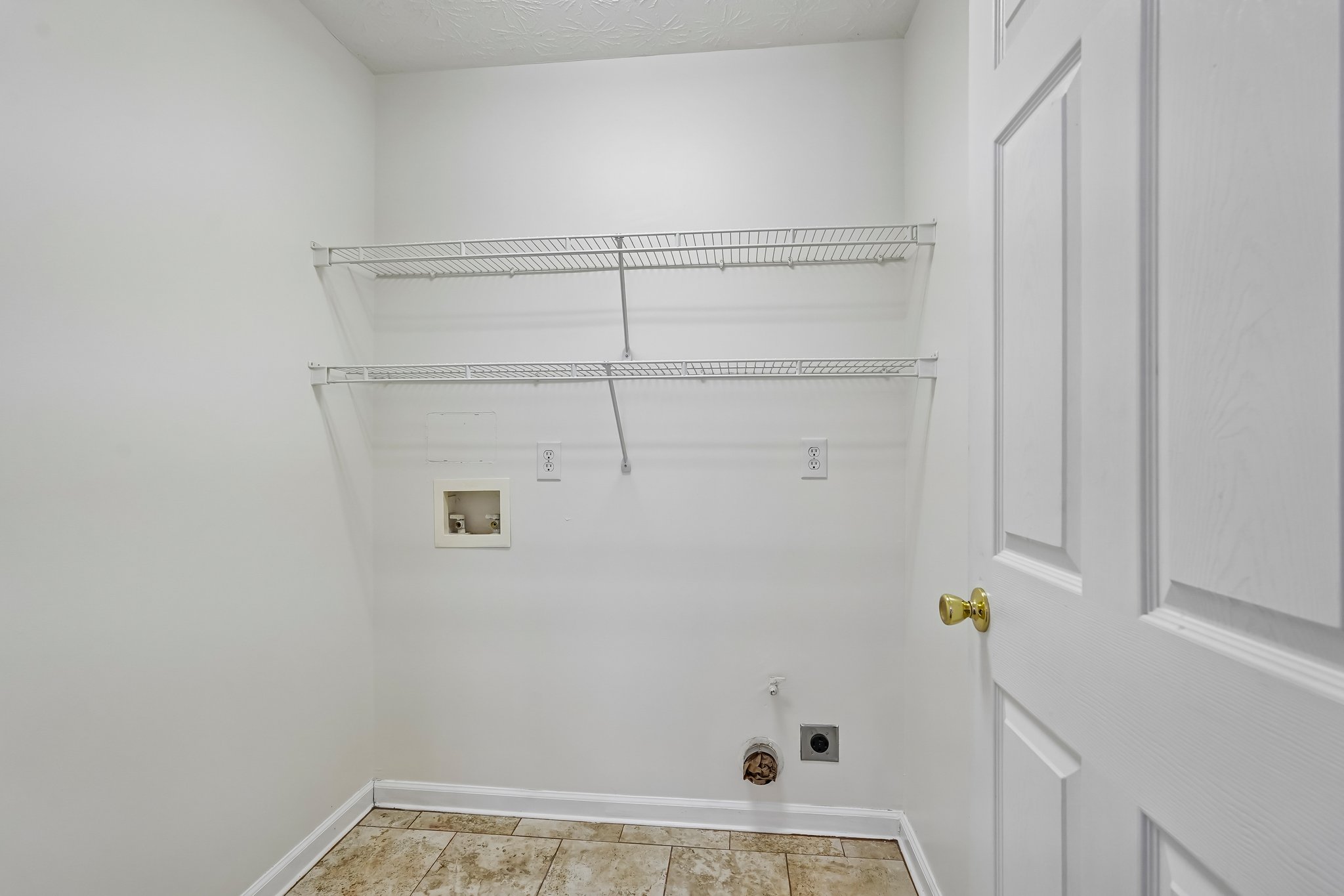 Woodstone Dr-S1607-026.jpg