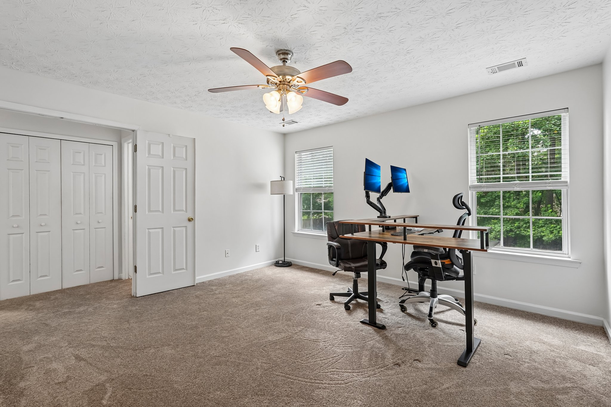 Woodstone Dr-S1607-031.jpg