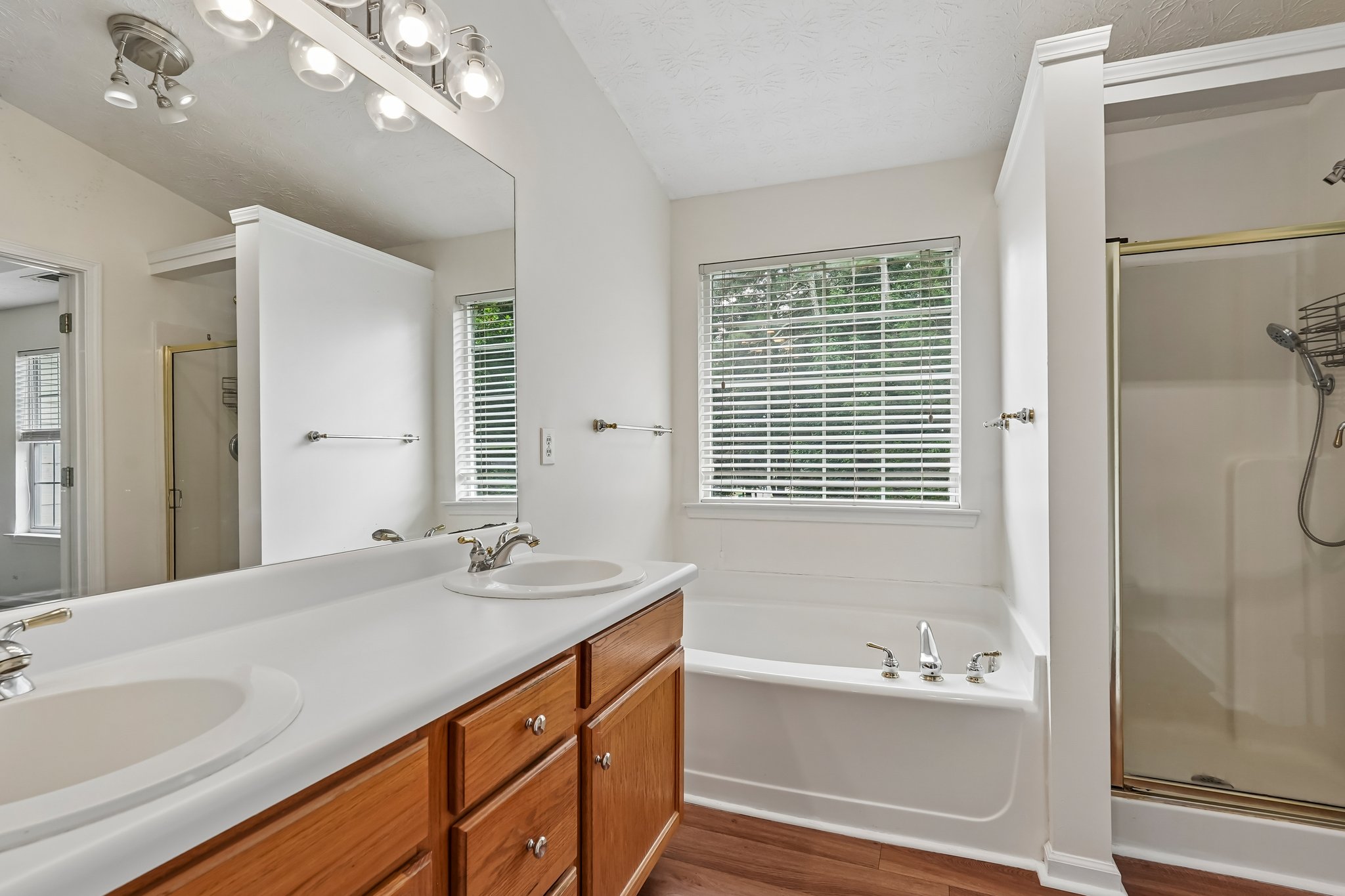 Woodstone Dr-S1607-045.jpg