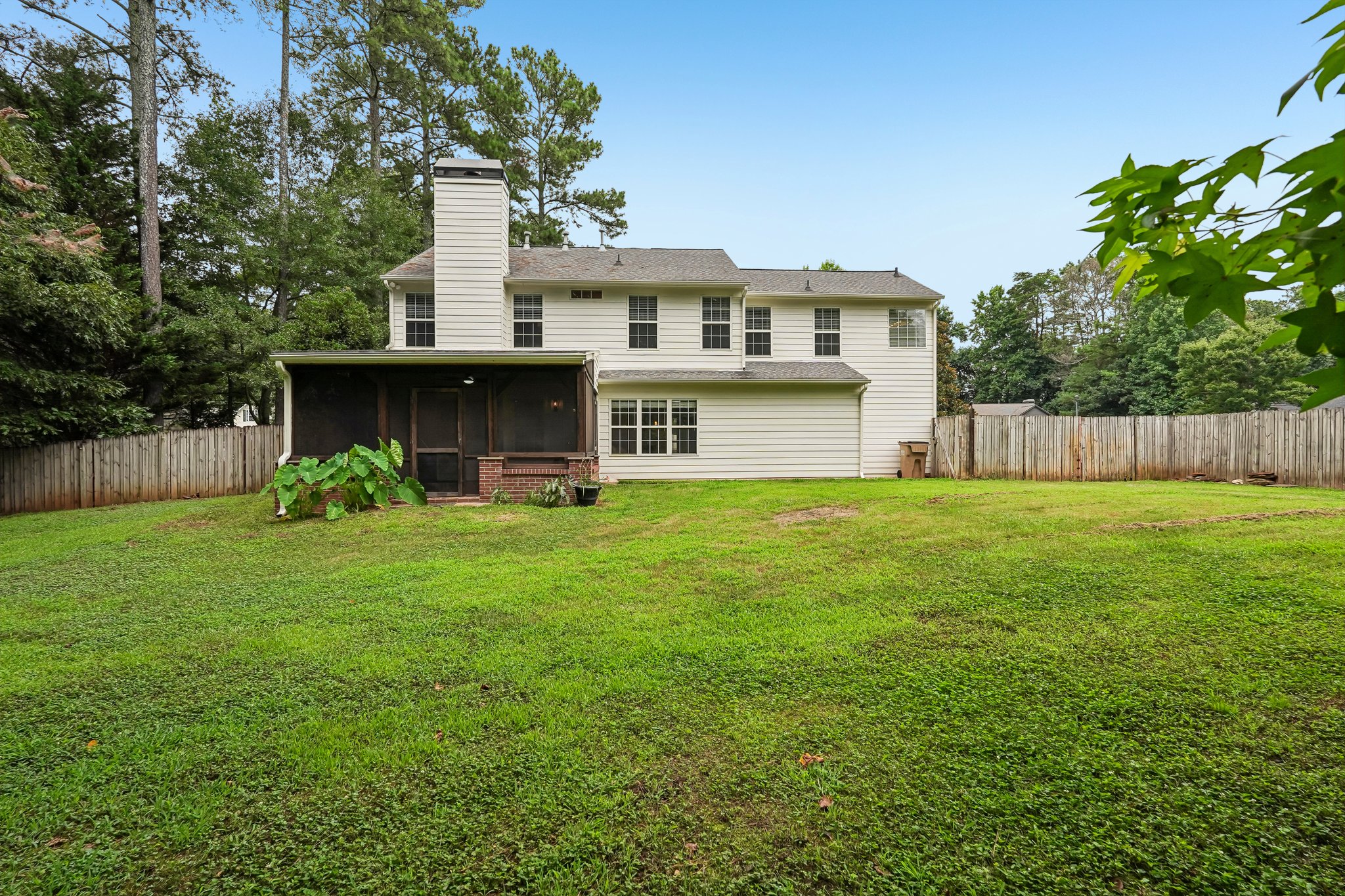 Woodstone Dr-S1607-055.jpg