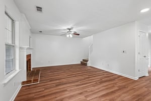 Woodstone Dr-S1607-010.jpg