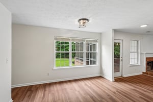 Woodstone Dr-S1607-016.jpg