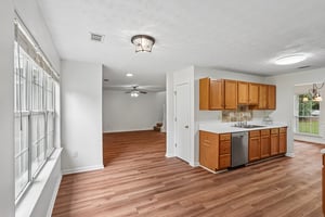 Woodstone Dr-S1607-017.jpg